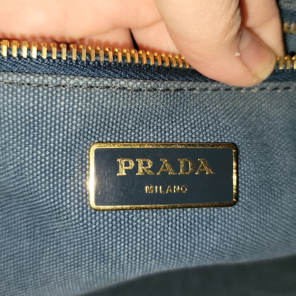 Prada tote - Picture 2 of 5